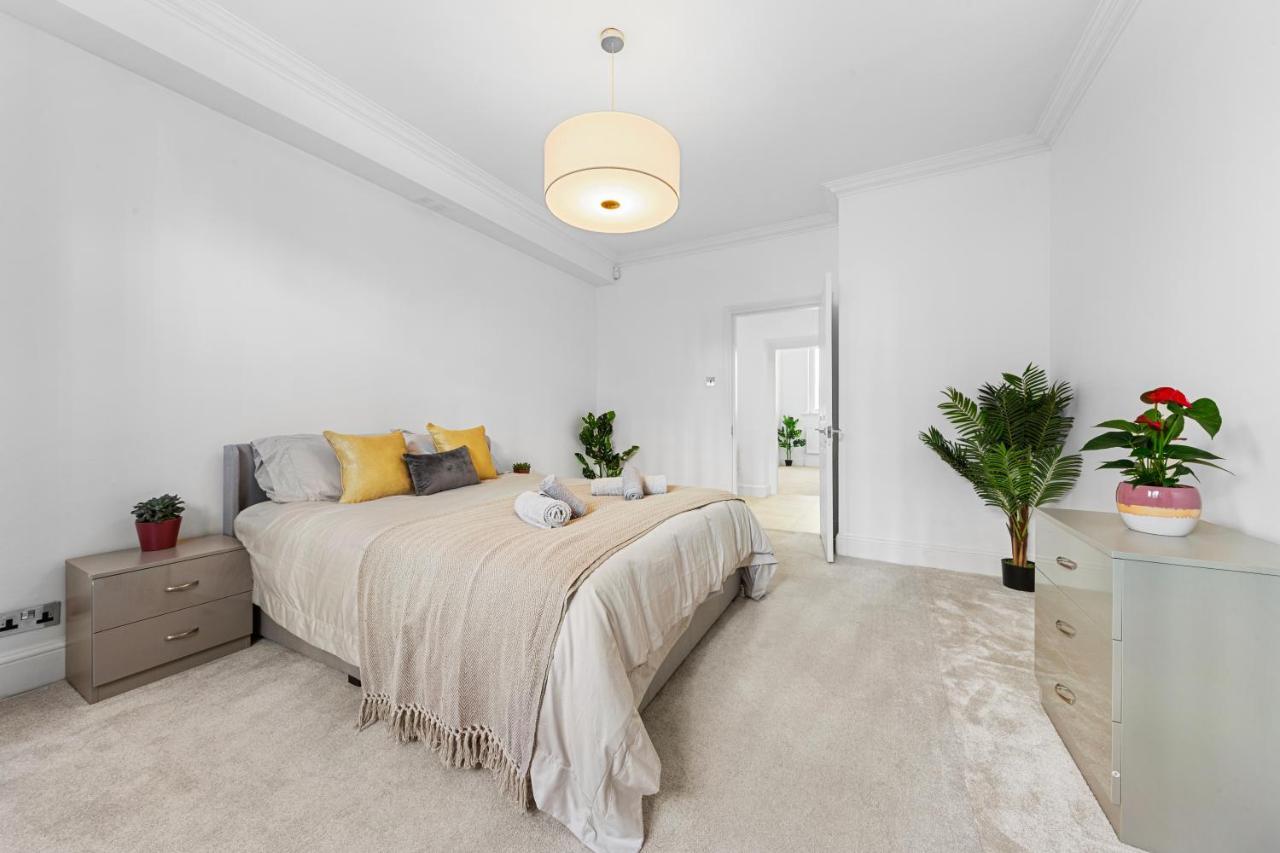 Harrods 2 Bed Lux Flat W/Patio Leilighet London Eksteriør bilde