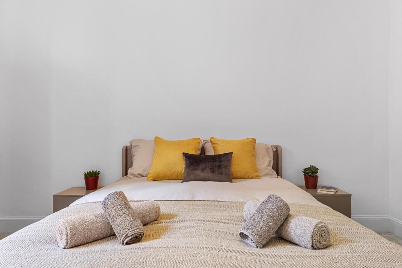 Harrods 2 Bed Lux Flat W/Patio Leilighet London Eksteriør bilde
